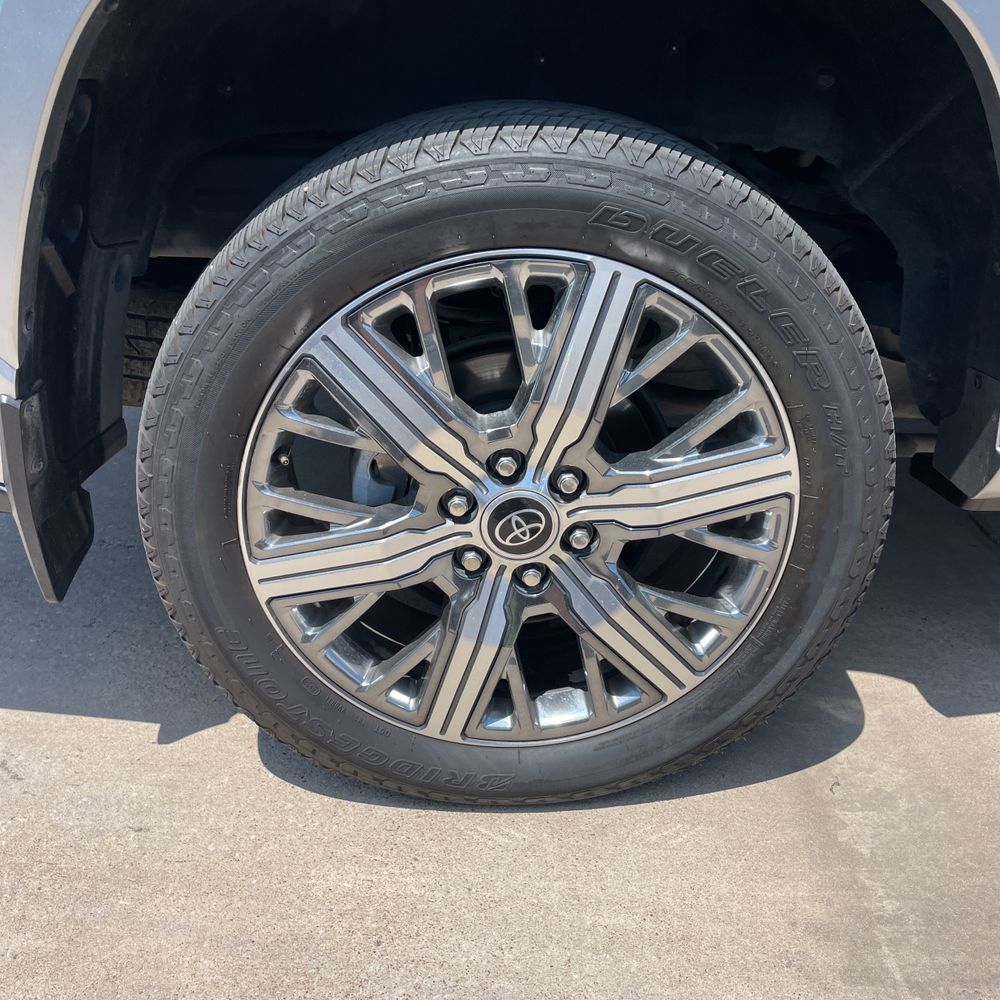 2024 Toyota Sequoia Capstone