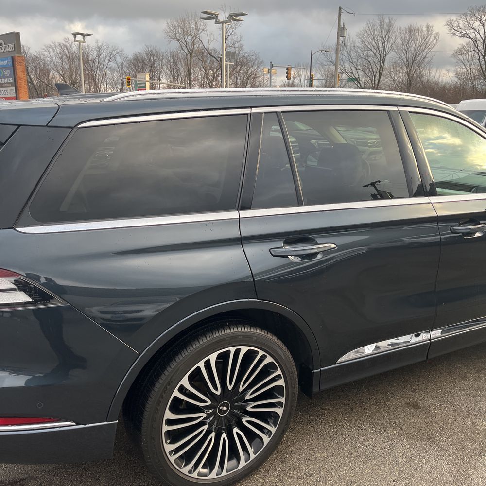 2022 Lincoln Aviator Black Label