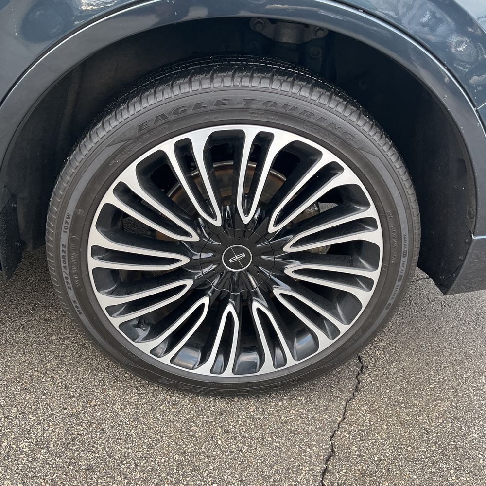 2022 Lincoln Aviator Black Label