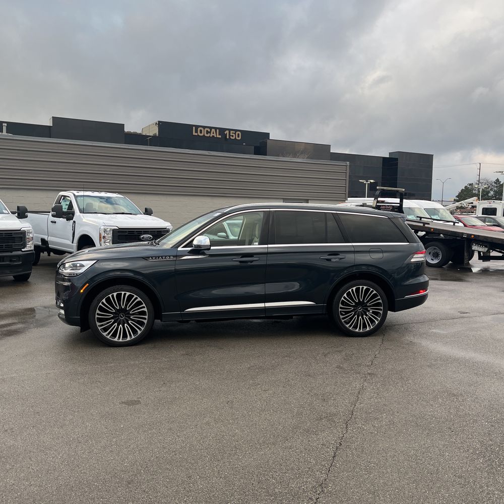 2022 Lincoln Aviator Black Label