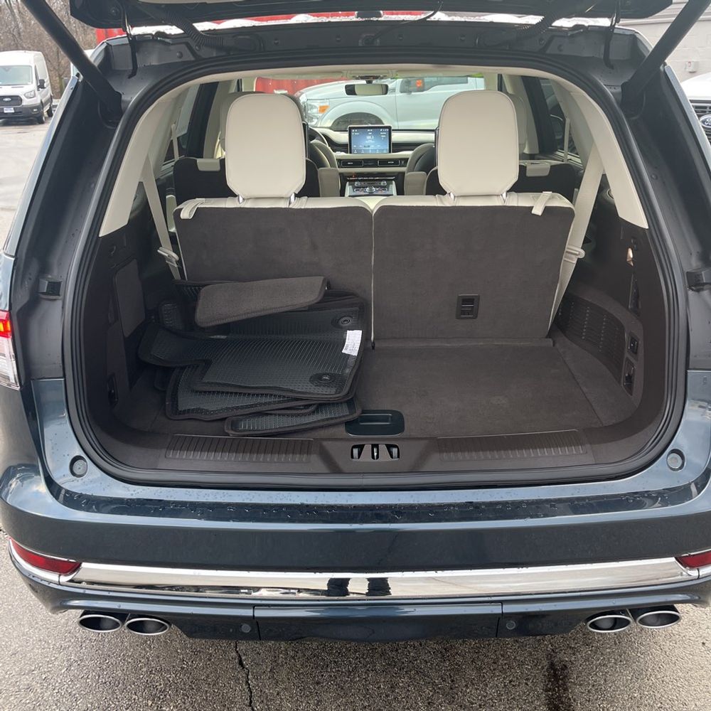 2022 Lincoln Aviator Black Label