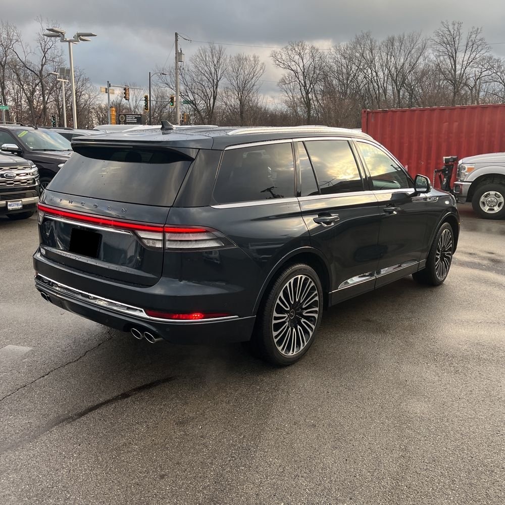 2022 Lincoln Aviator Black Label