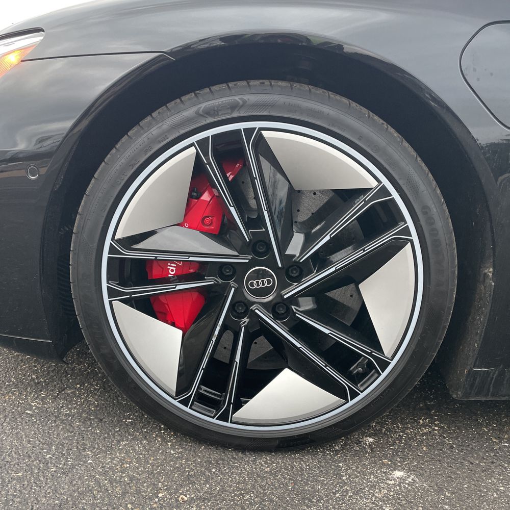 2022 Audi e-tron GT RS