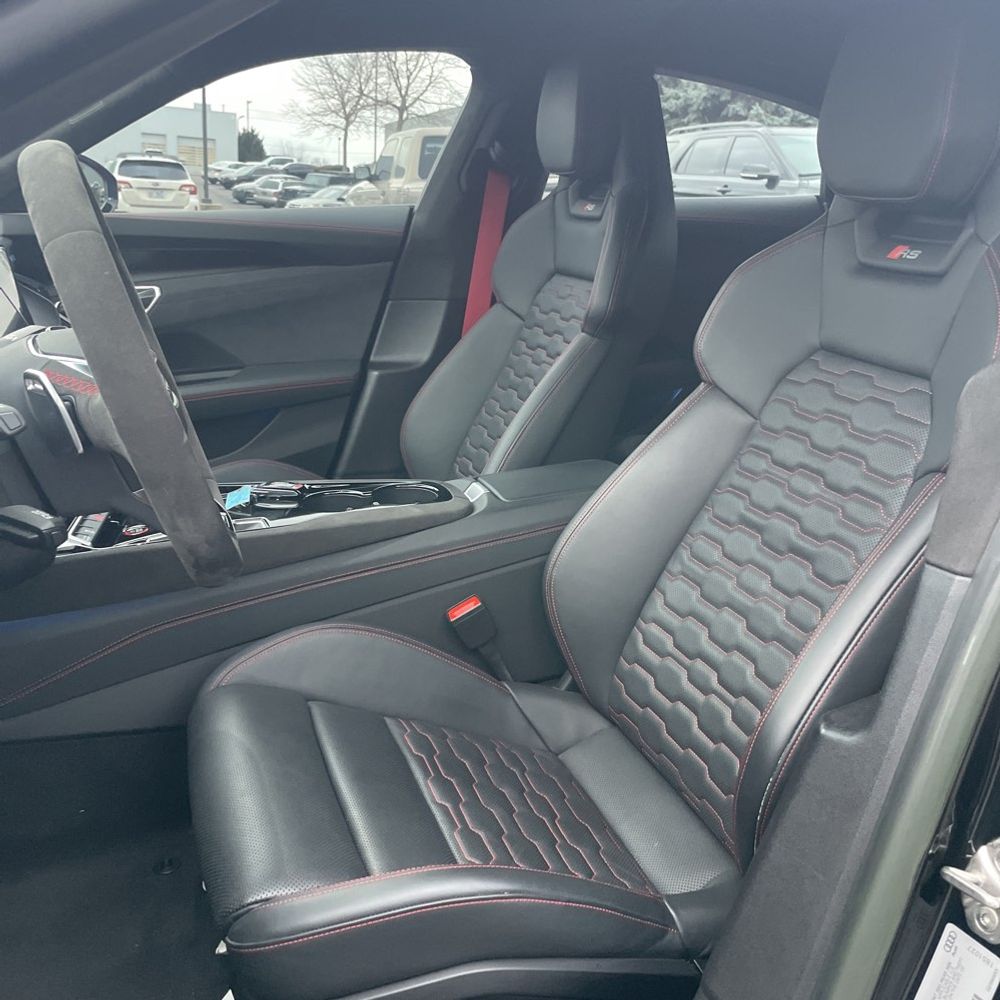 2022 Audi e-tron GT RS