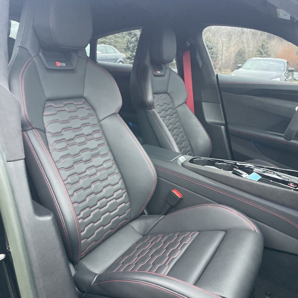 2022 Audi e-tron GT RS