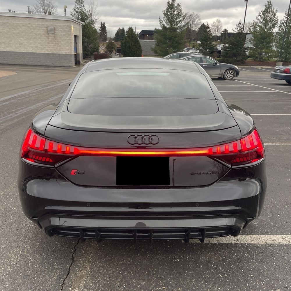 2022 Audi e-tron GT RS