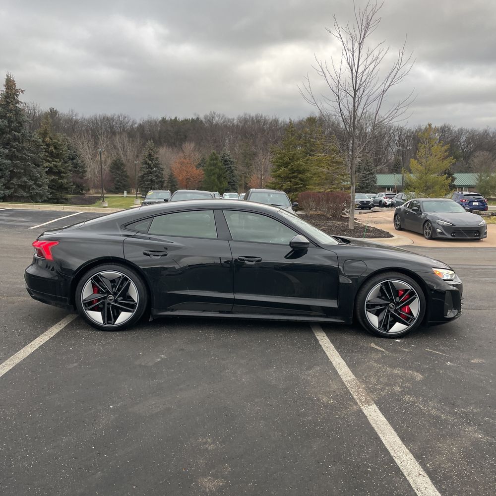 2022 Audi e-tron GT RS