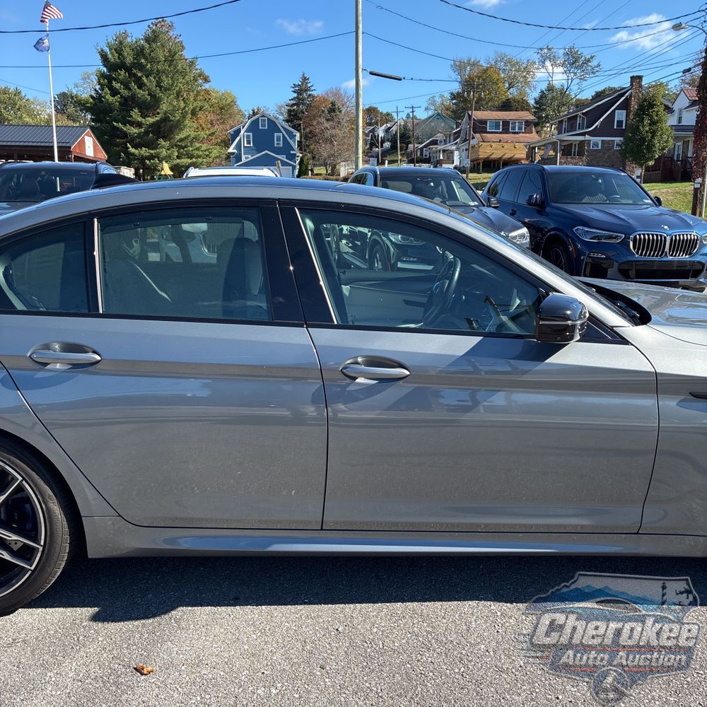 2023 BMW M5