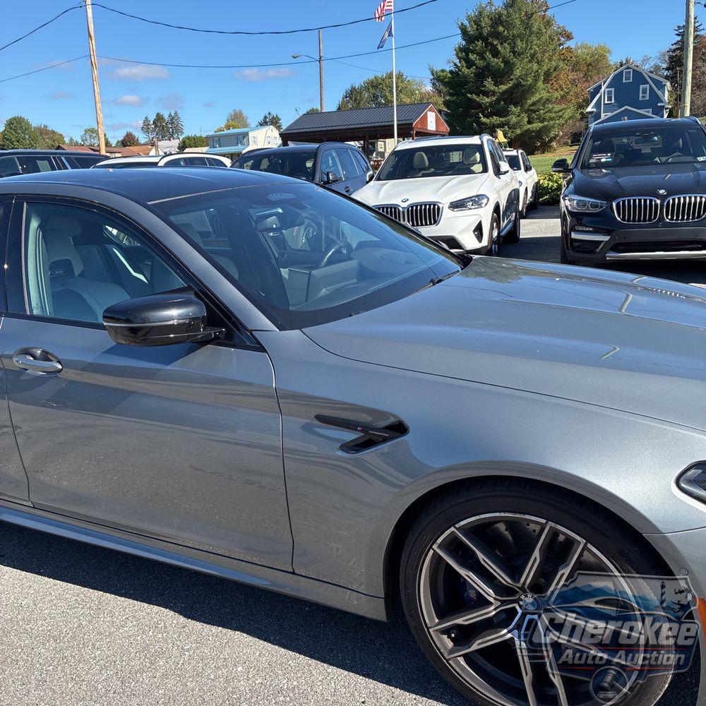 2023 BMW M5