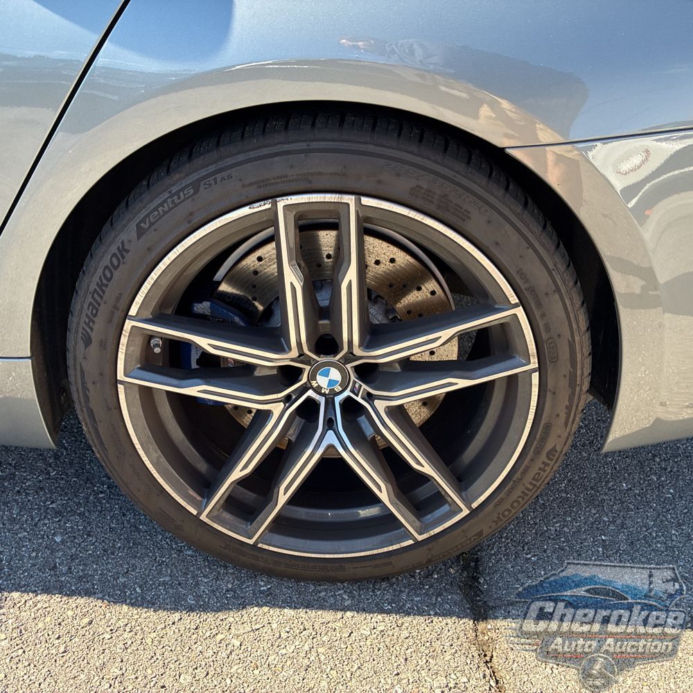 2023 BMW M5
