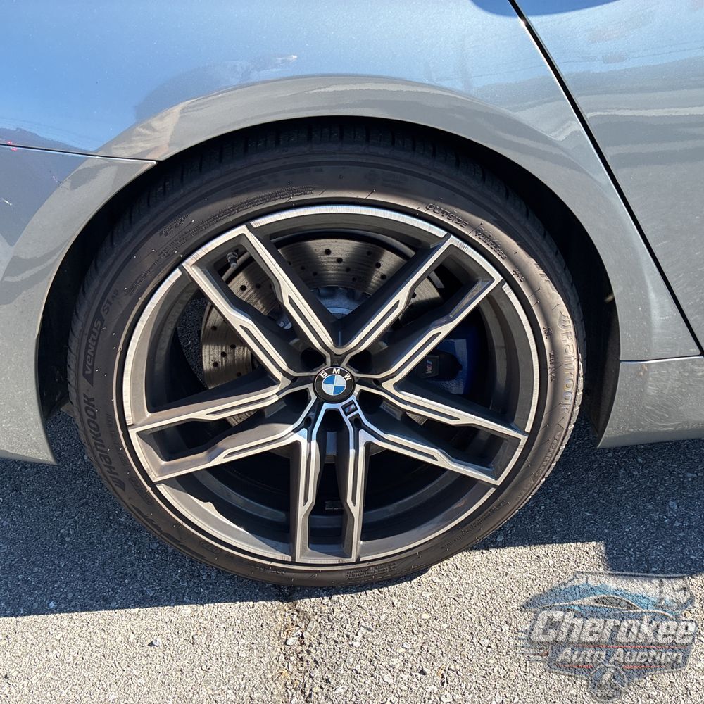 2023 BMW M5
