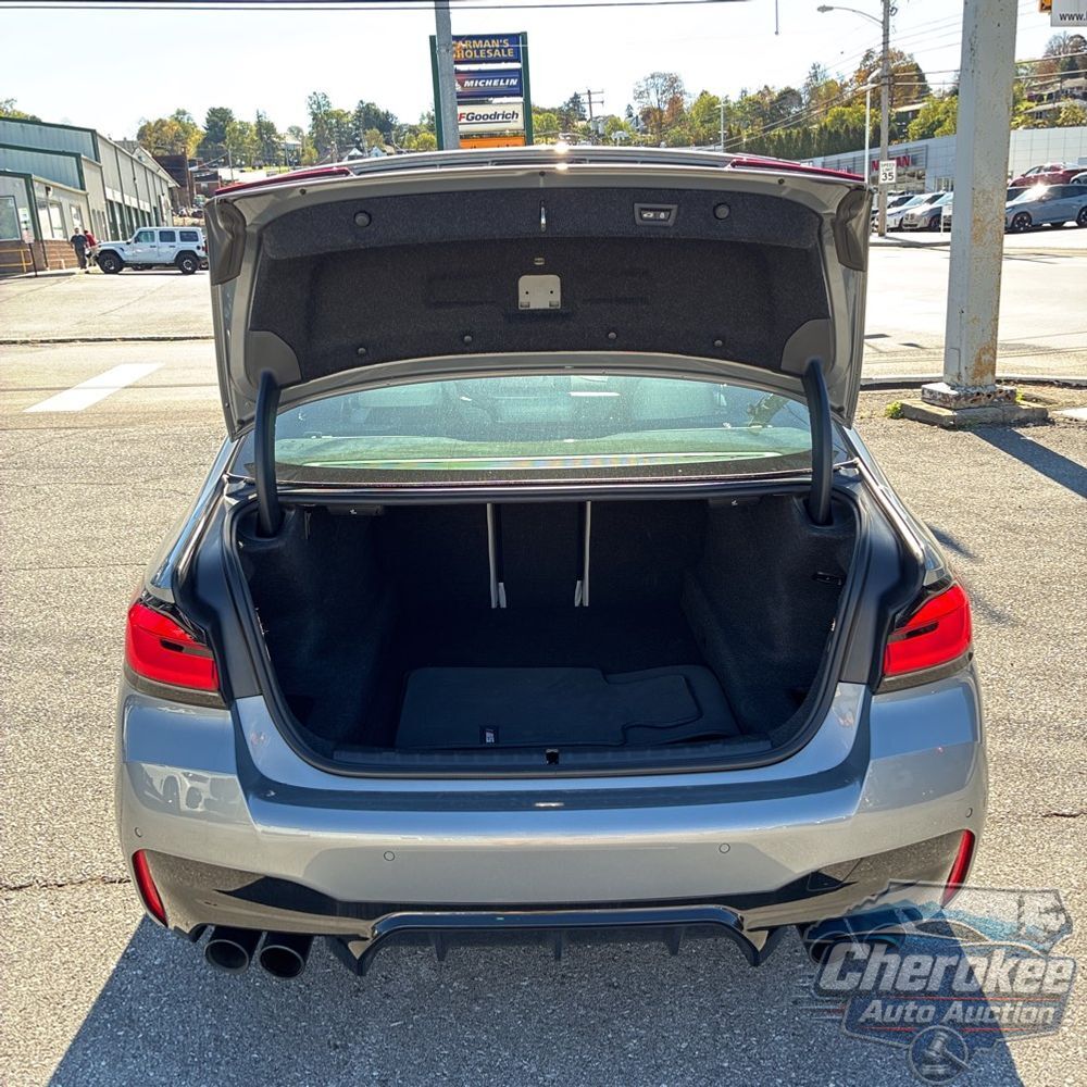 2023 BMW M5