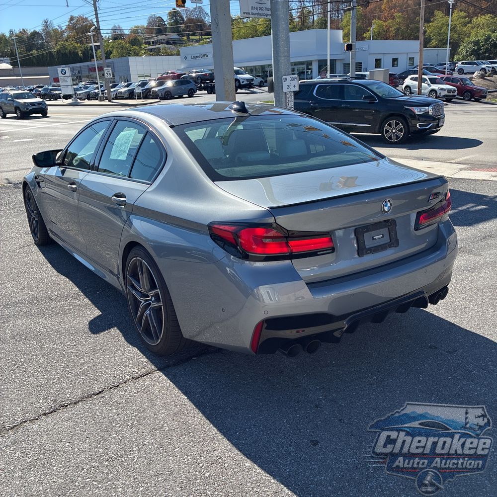 2023 BMW M5