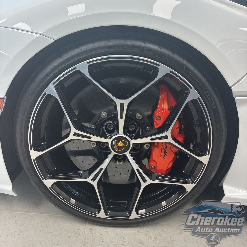 2024 Lamborghini Revuelto Base