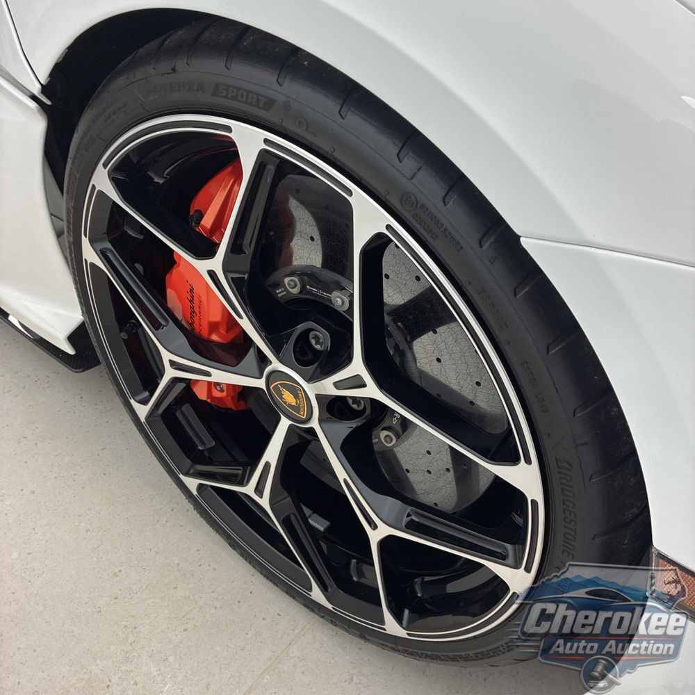 2024 Lamborghini Revuelto Base