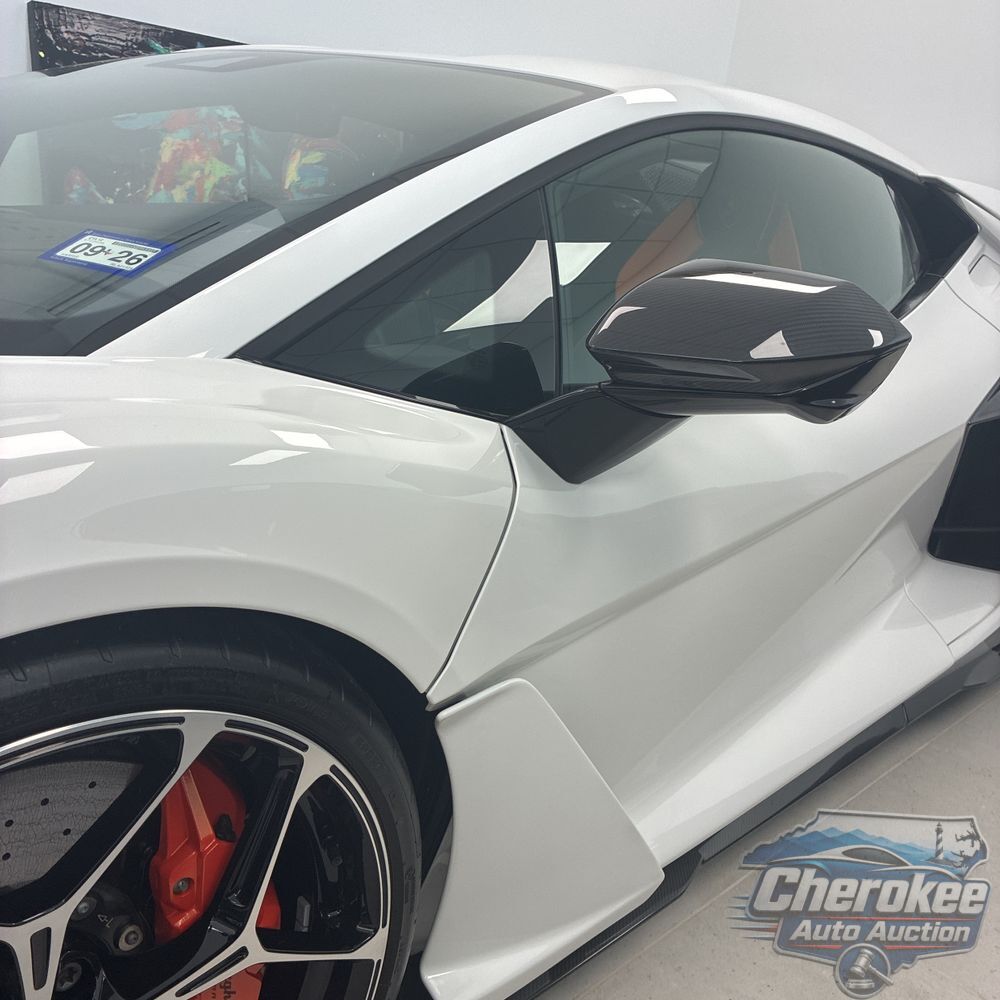 2024 Lamborghini Revuelto Base