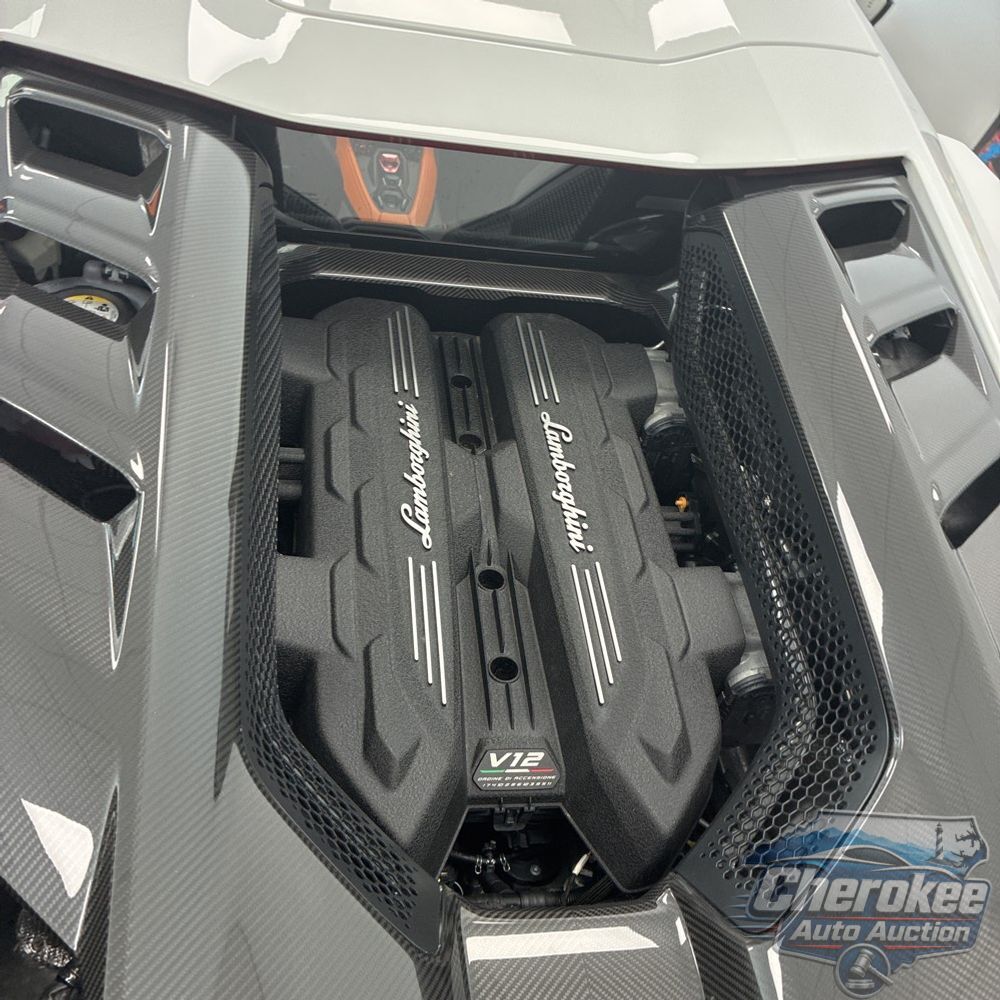 2024 Lamborghini Revuelto Base