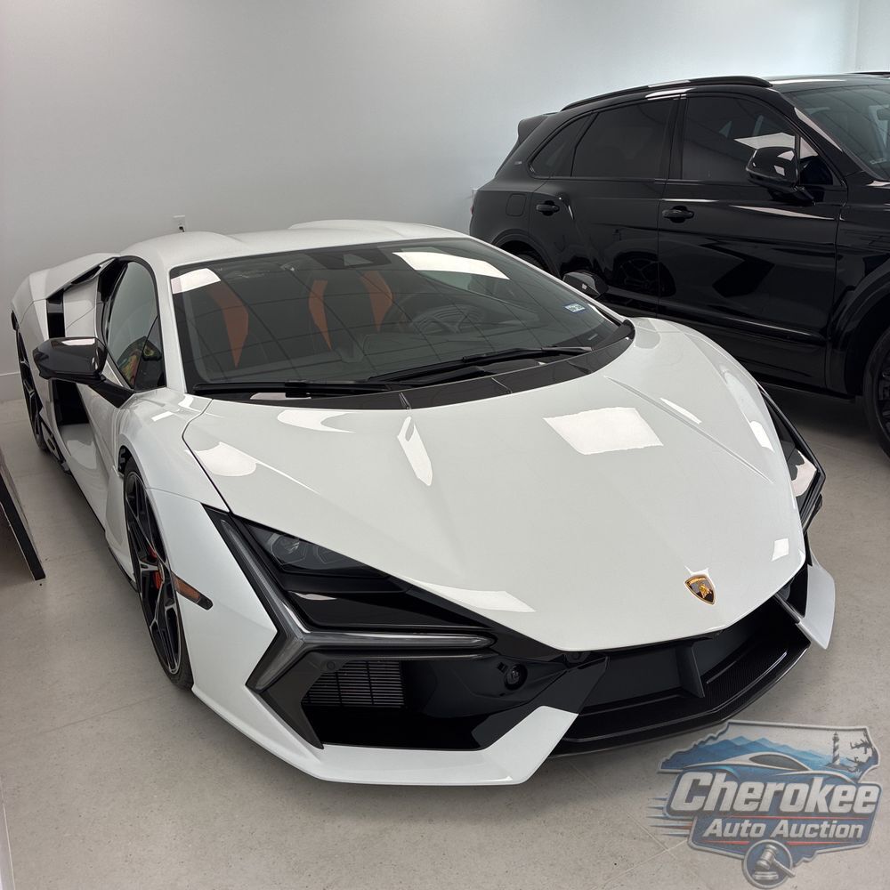 2024 Lamborghini Revuelto Base