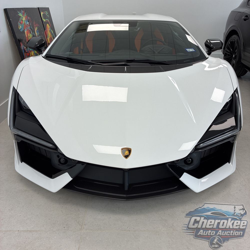 2024 Lamborghini Revuelto Base