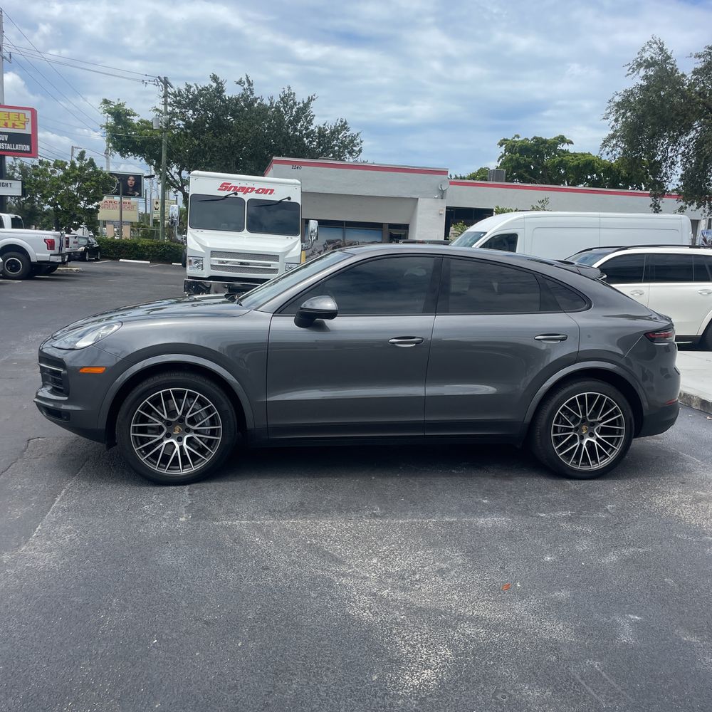 2021 Porsche Cayenne Coupe