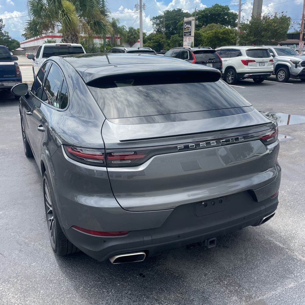 2021 Porsche Cayenne Coupe