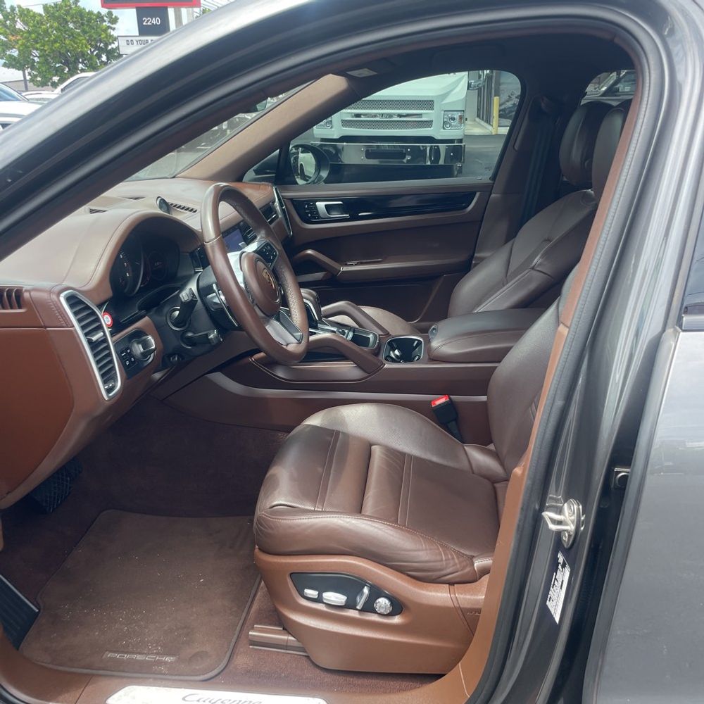 2021 Porsche Cayenne Coupe