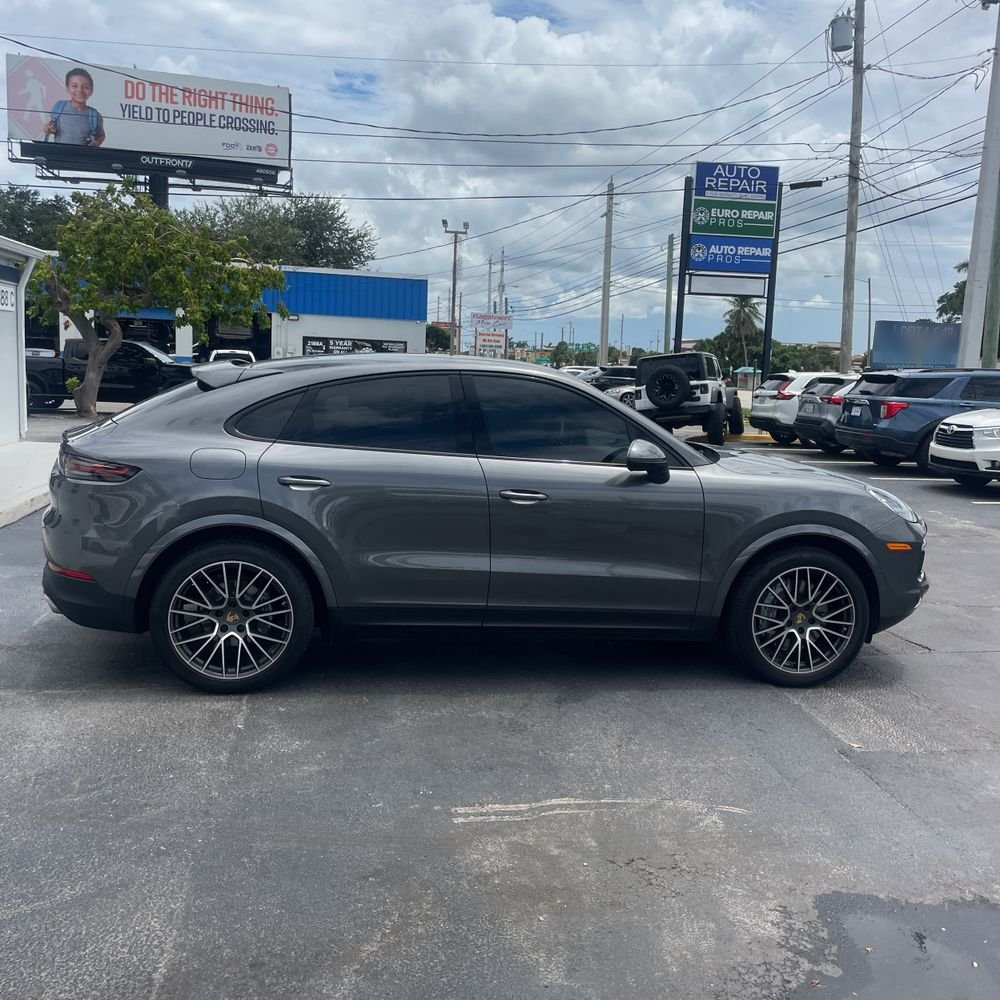 2021 Porsche Cayenne Coupe