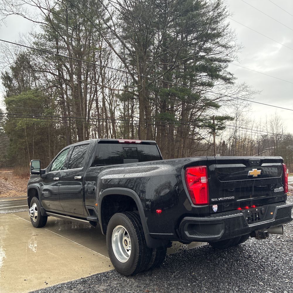 2022 Chevrolet Silverado 3500HD High Country