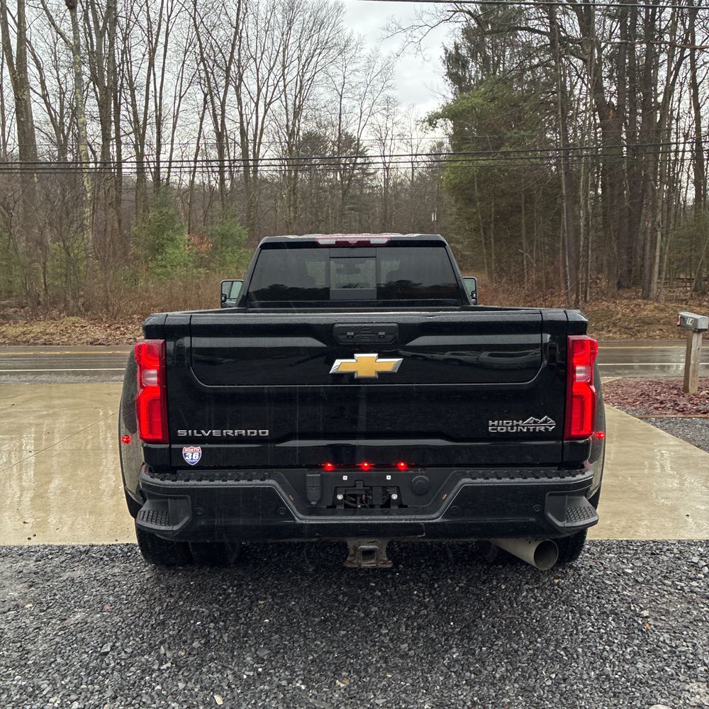 2022 Chevrolet Silverado 3500HD High Country