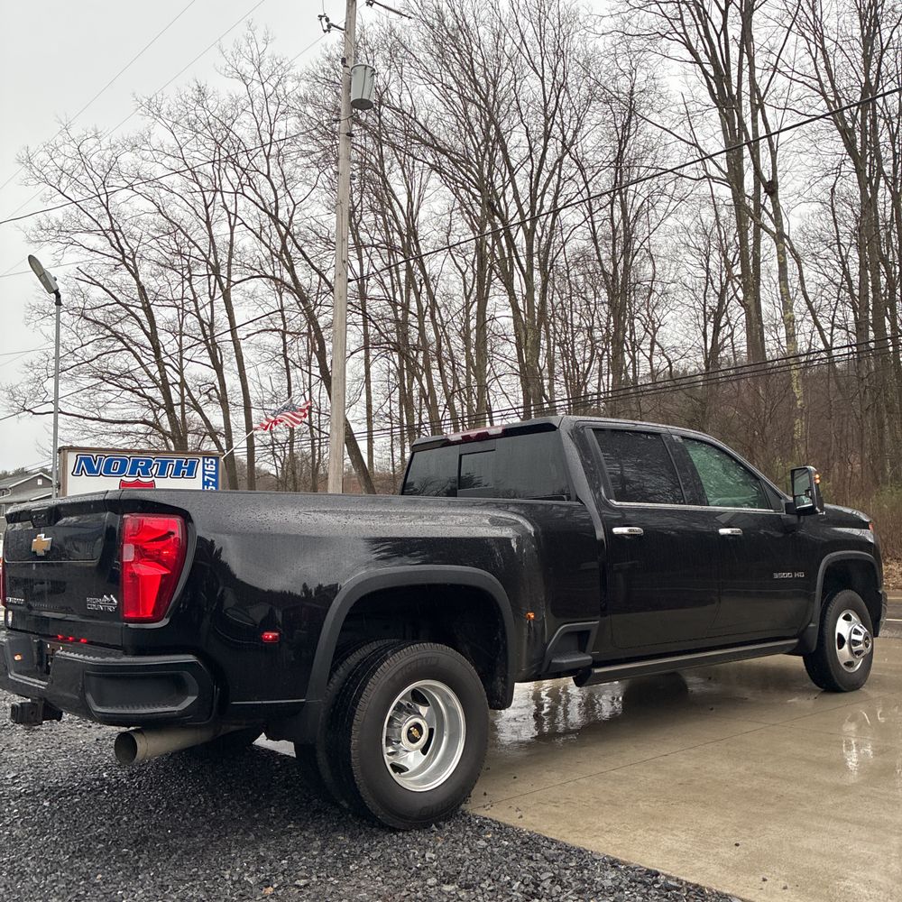 2022 Chevrolet Silverado 3500HD High Country