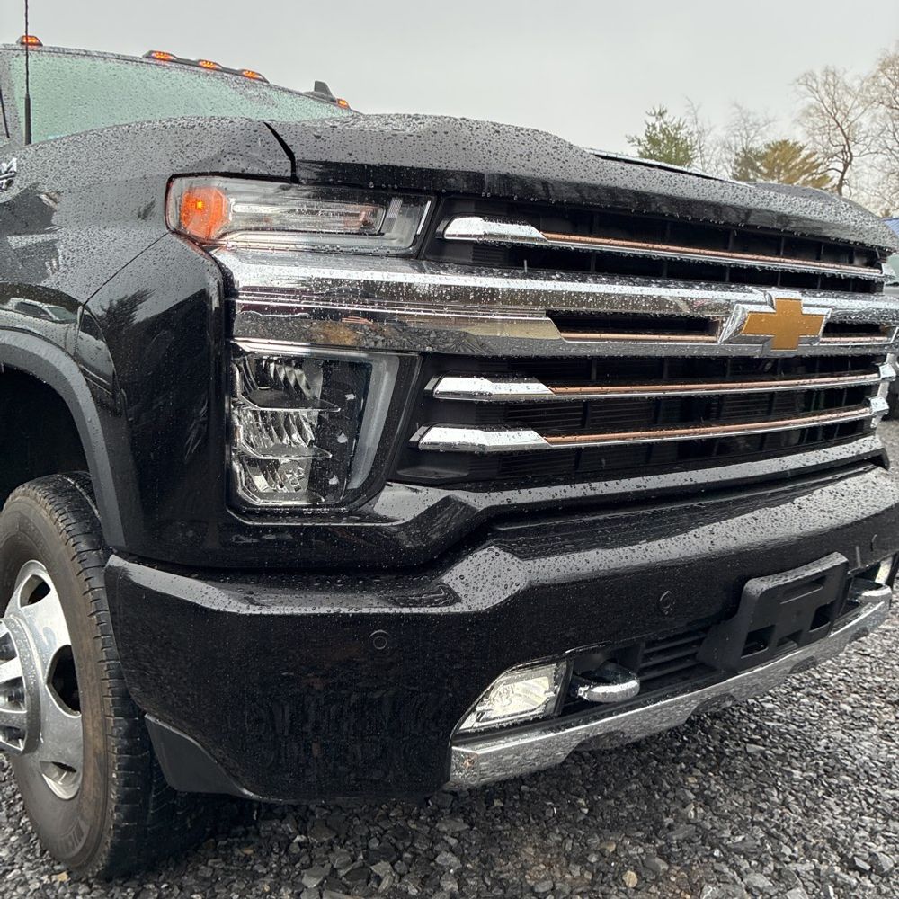 2022 Chevrolet Silverado 3500HD High Country