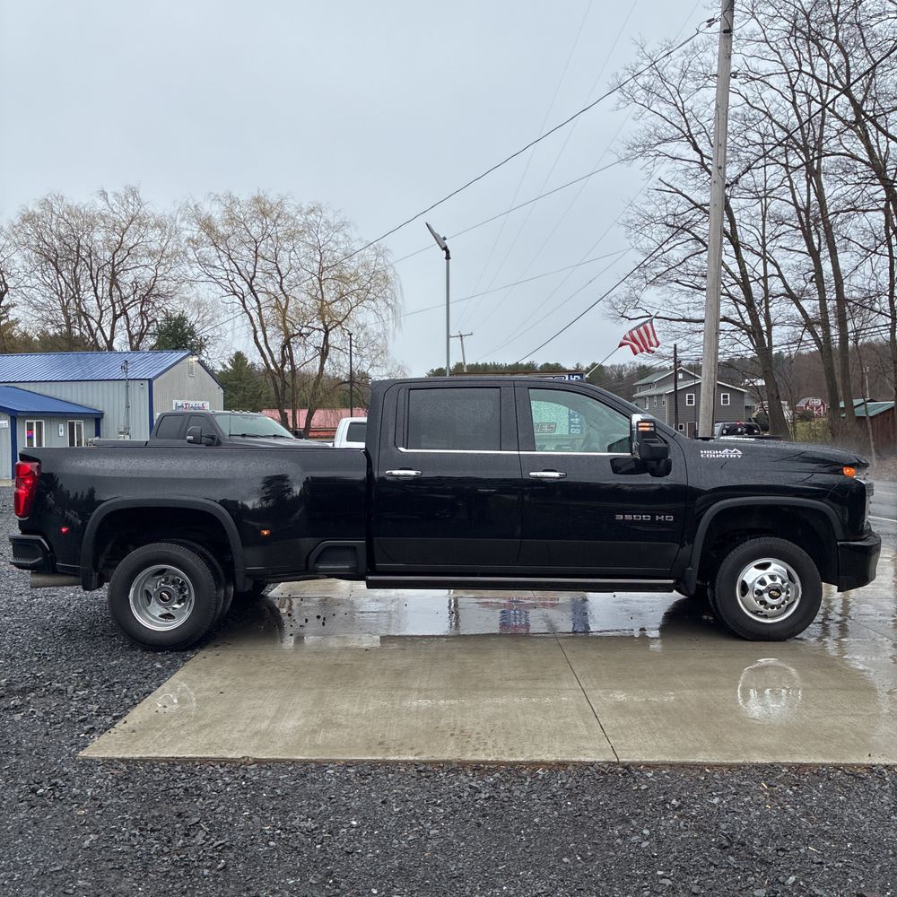 2022 Chevrolet Silverado 3500HD High Country