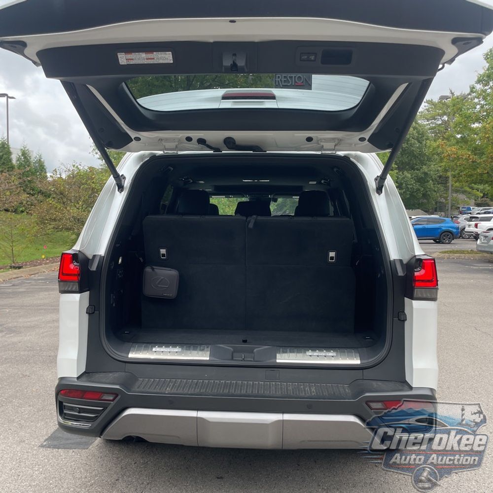 2024 Lexus LX 600 Luxury