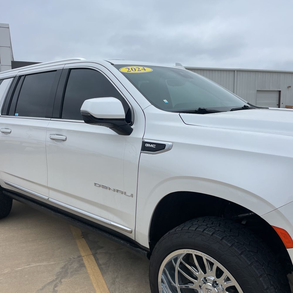 2024 GMC Yukon XL Denali