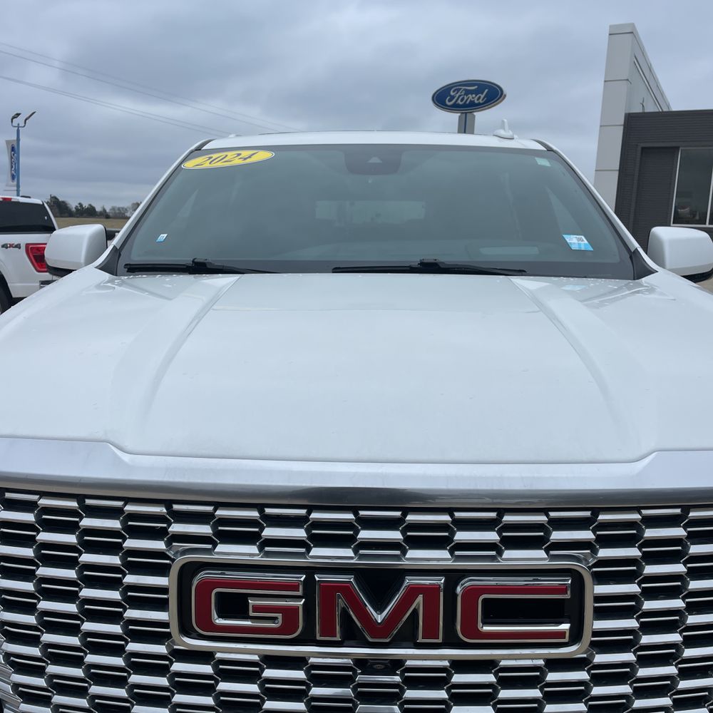 2024 GMC Yukon XL Denali