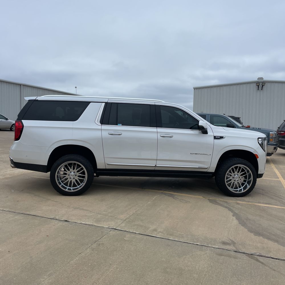 2024 GMC Yukon XL Denali