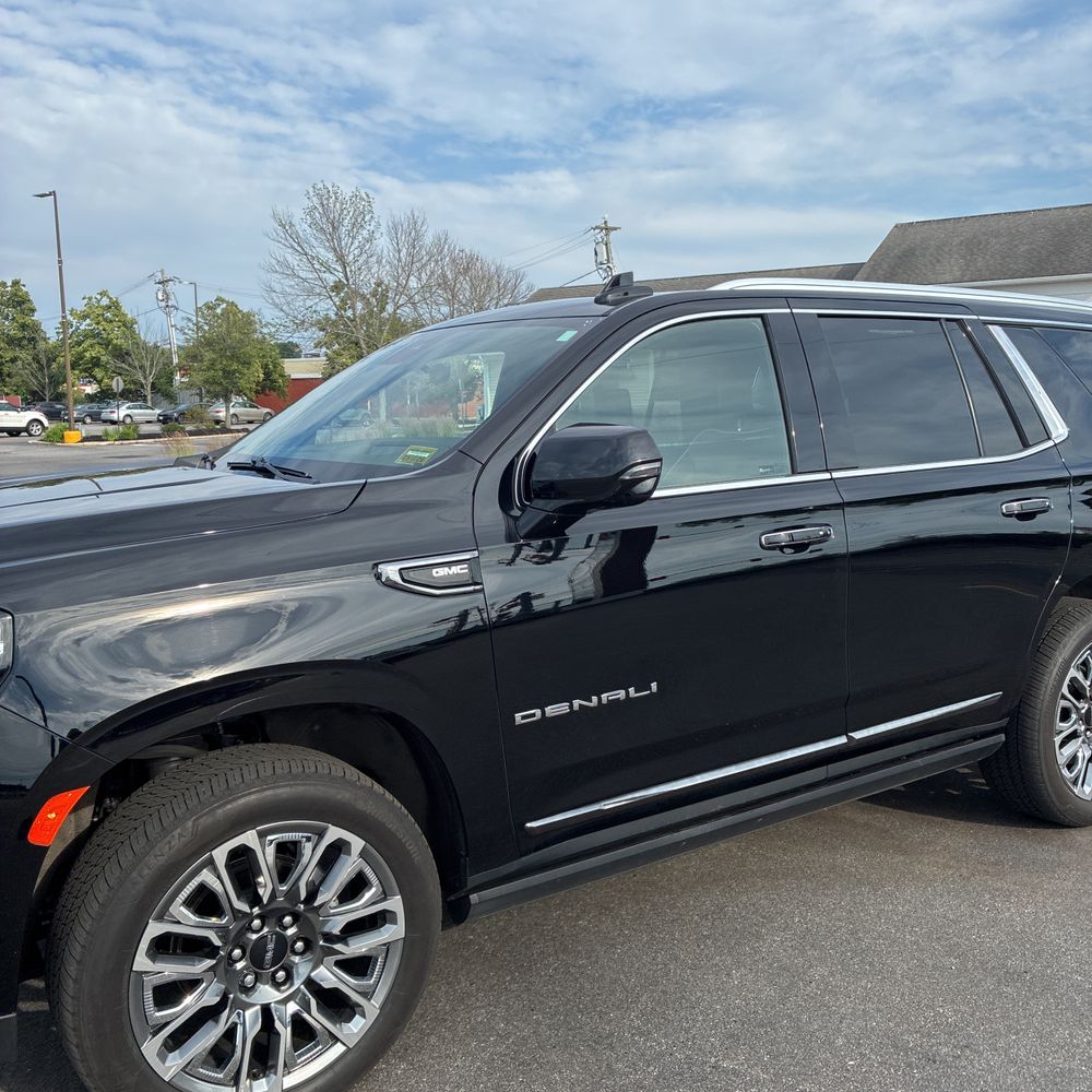 2023 GMC Yukon Denali Ultimate