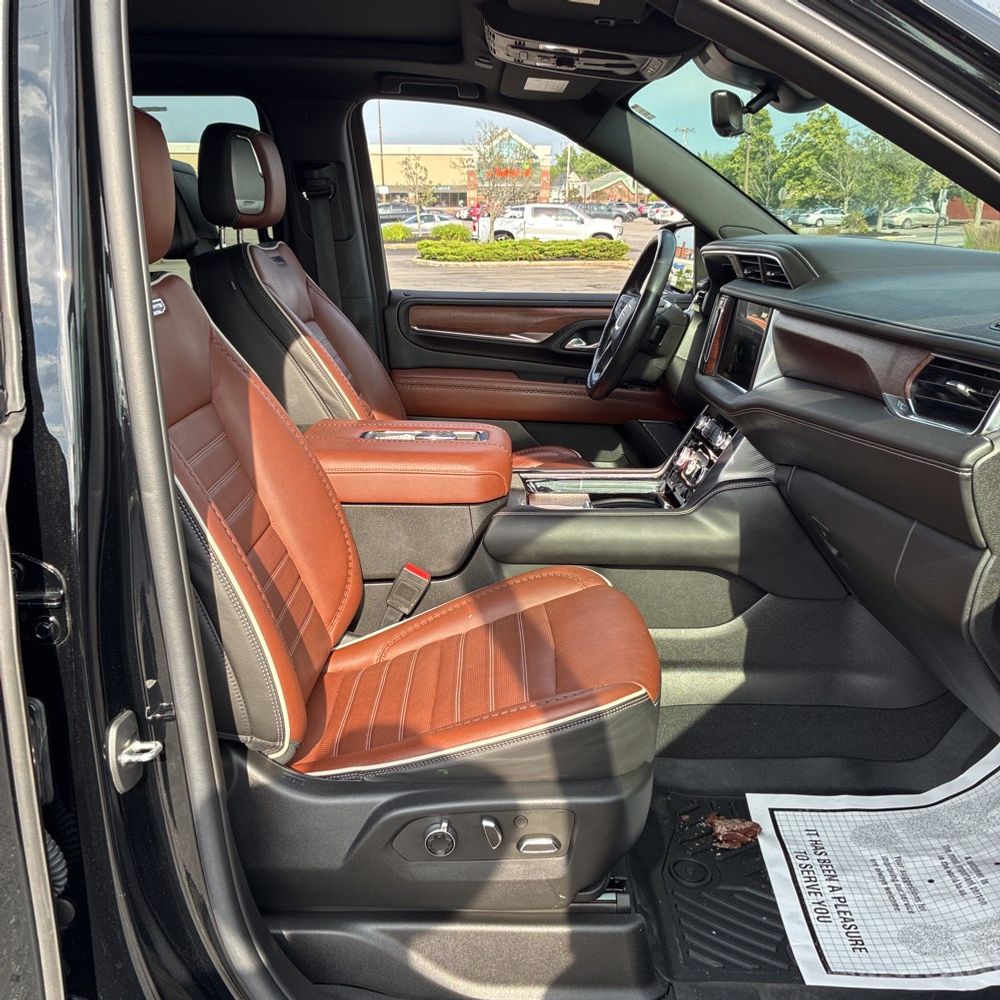 2023 GMC Yukon Denali Ultimate
