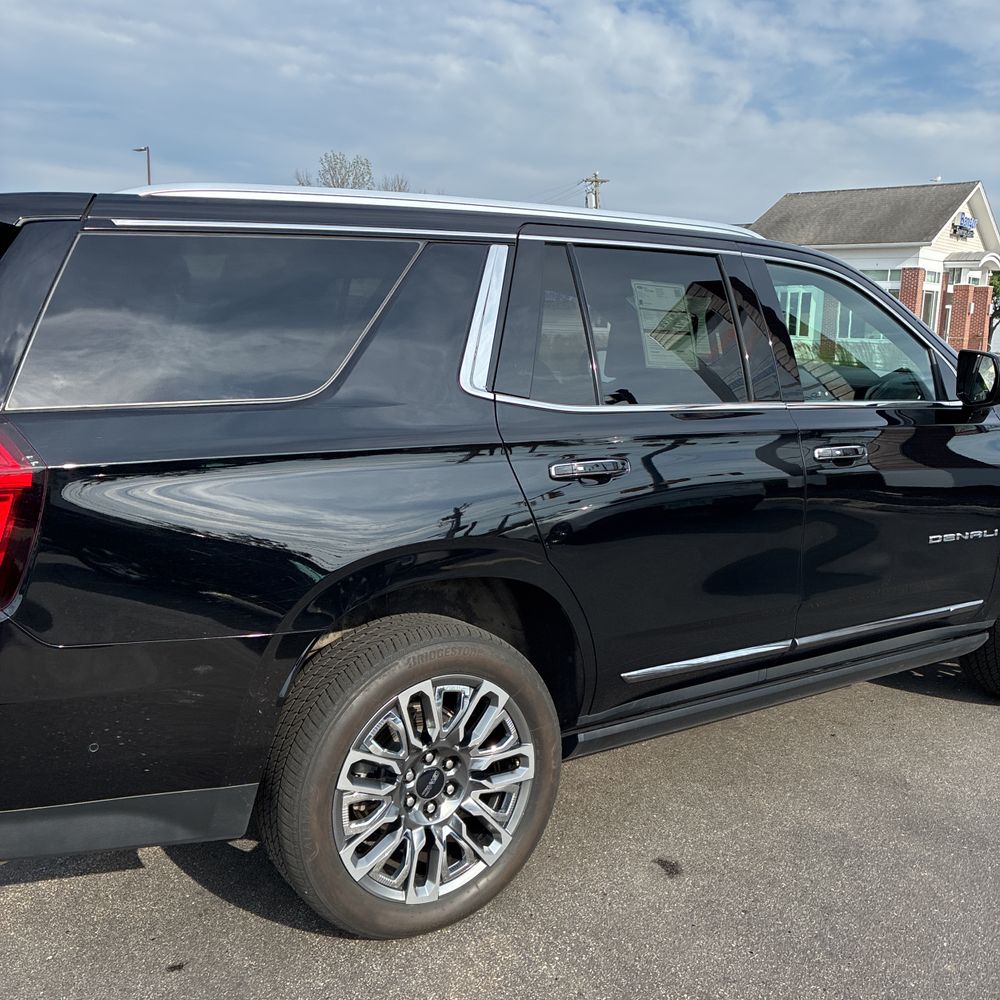 2023 GMC Yukon Denali Ultimate