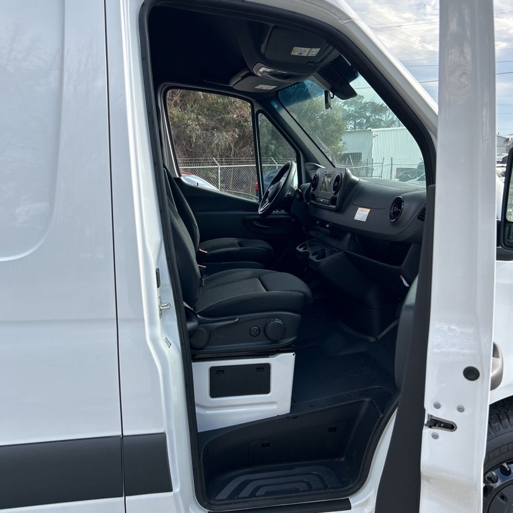 2024 Mercedes-Benz Sprinter 2500