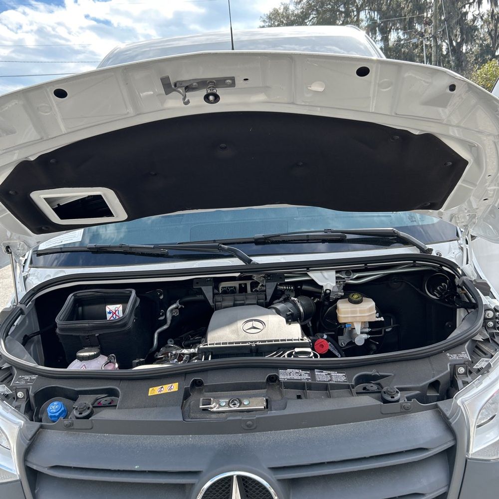 2024 Mercedes-Benz Sprinter 2500