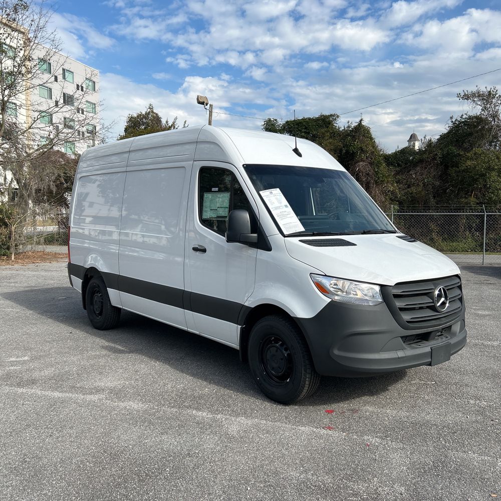 2024 Mercedes-Benz Sprinter 2500