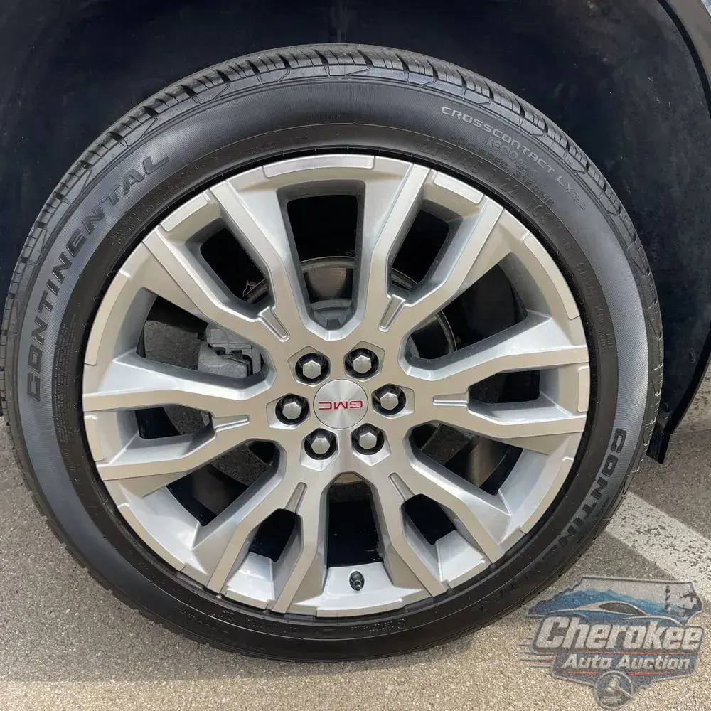 2024 GMC Acadia Denali