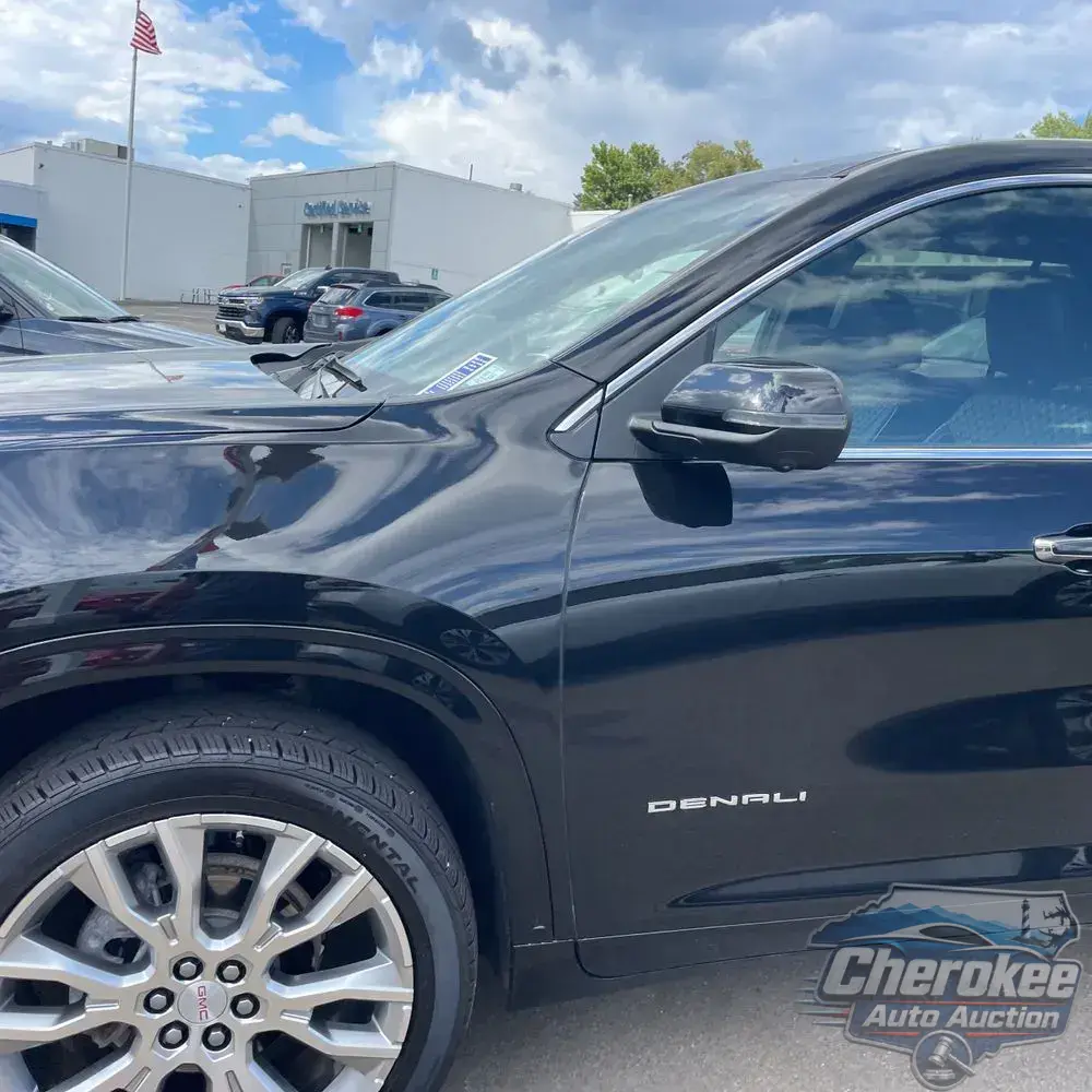 2024 GMC Acadia Denali