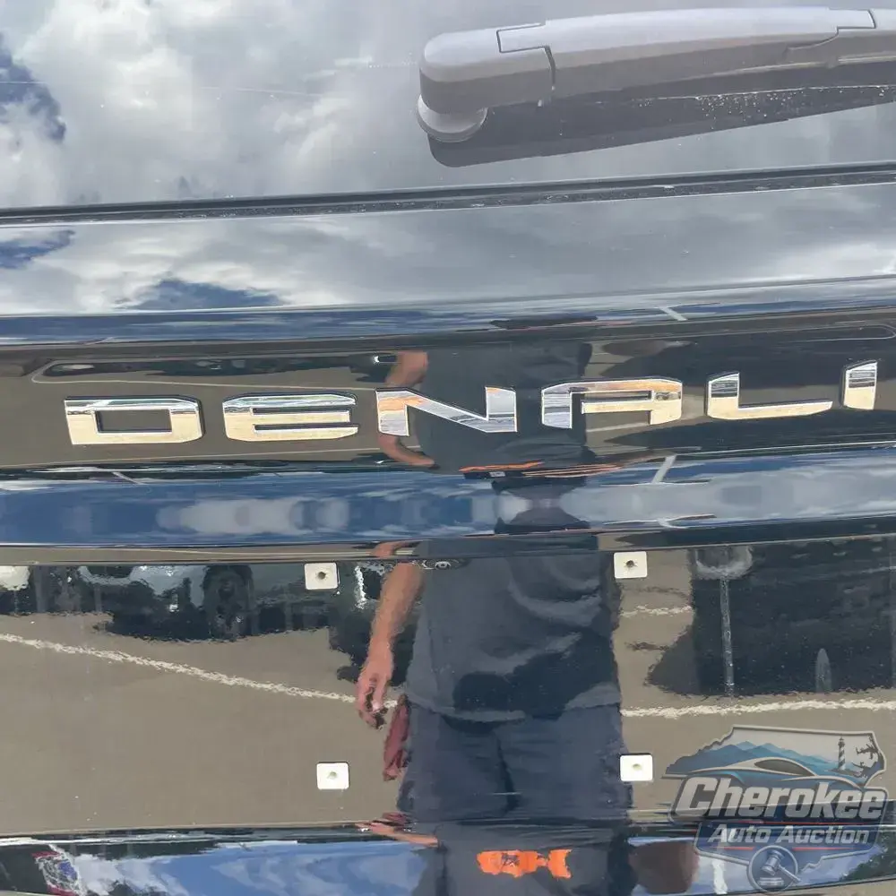 2024 GMC Acadia Denali