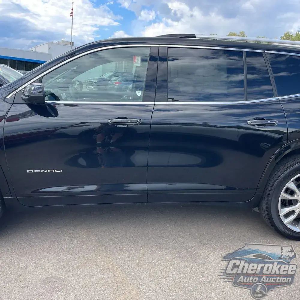 2024 GMC Acadia Denali