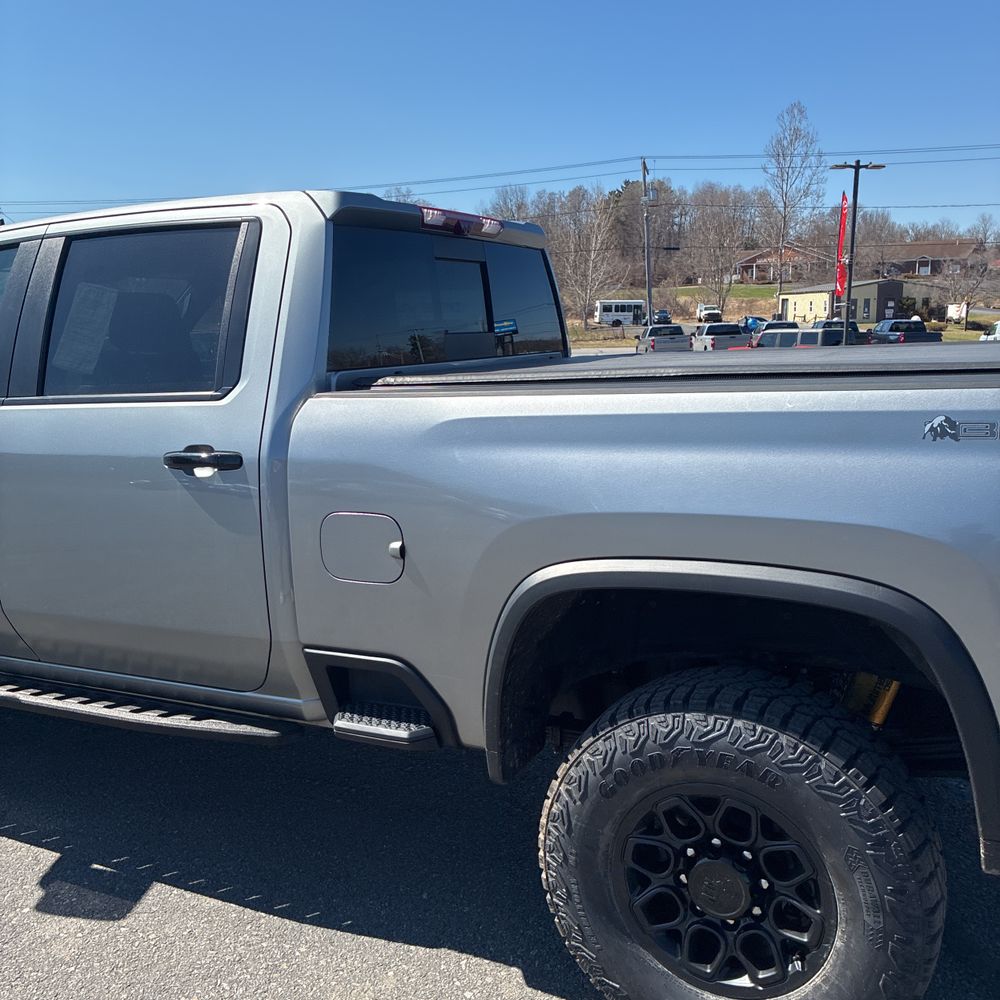 2025 Chevrolet Silverado 2500HD ZR2
