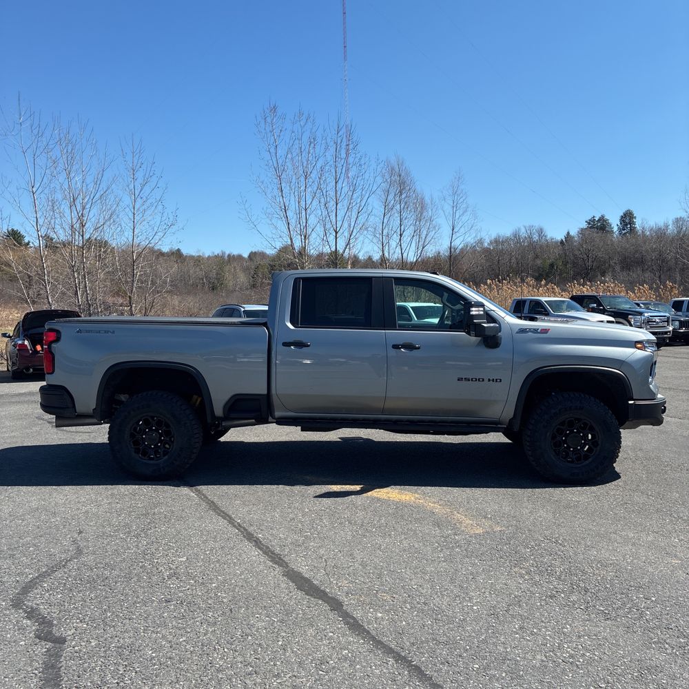 2025 Chevrolet Silverado 2500HD ZR2