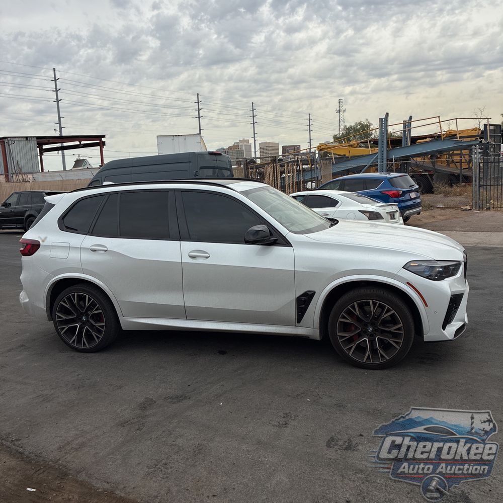 2022 BMW X5 M Base