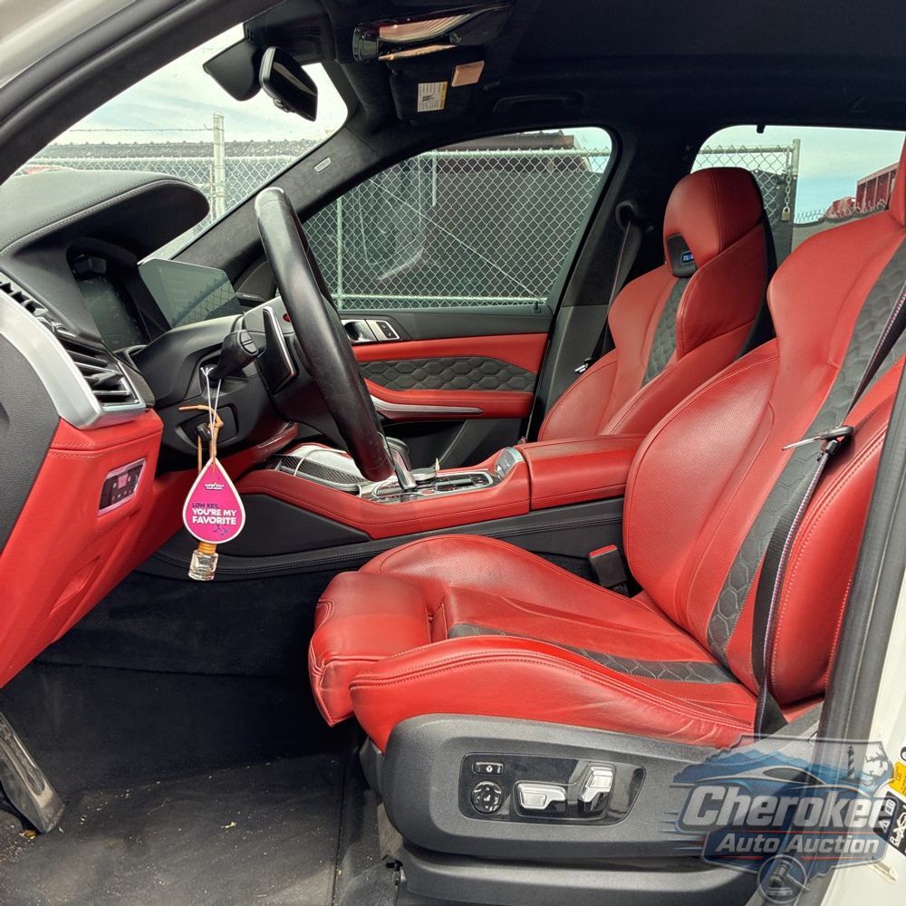 2022 BMW X5 M Base